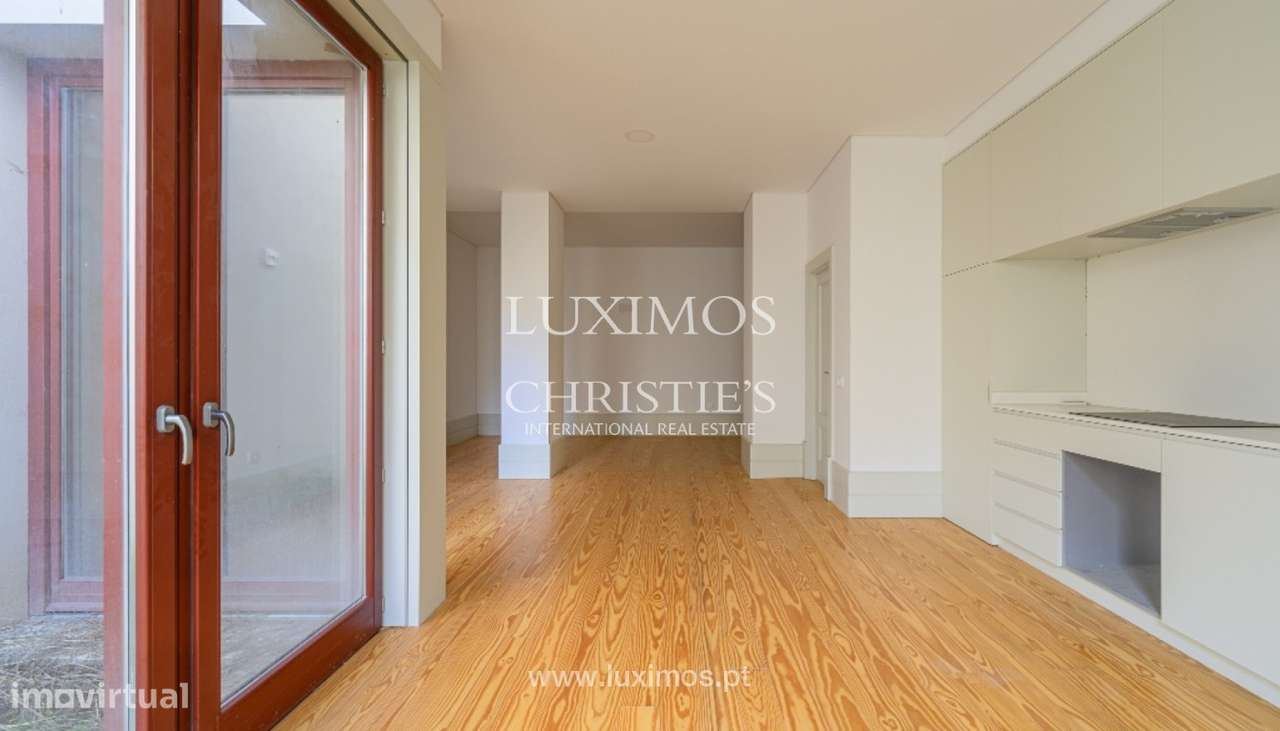 Apartamento T1 com jardim para venda no centro do Porto - Grande imagem: 5/20
