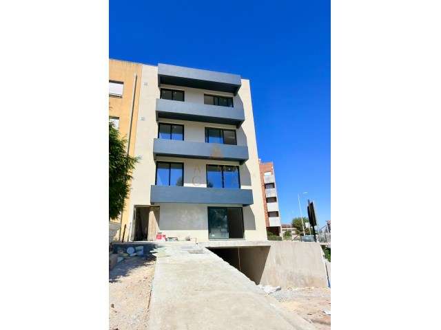 Fantástico apartamento T2 Novo-3