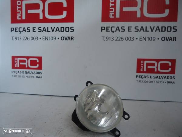 Farol Nevoeiro Toyota Yaris - 1