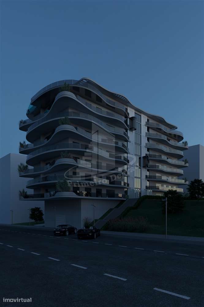 Luxo e Conforto: T4 no Último Piso em Braga-1