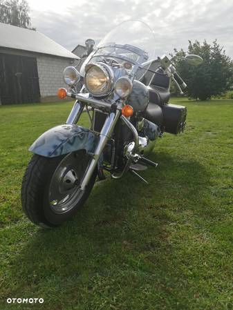 Suzuki Intruder - 6