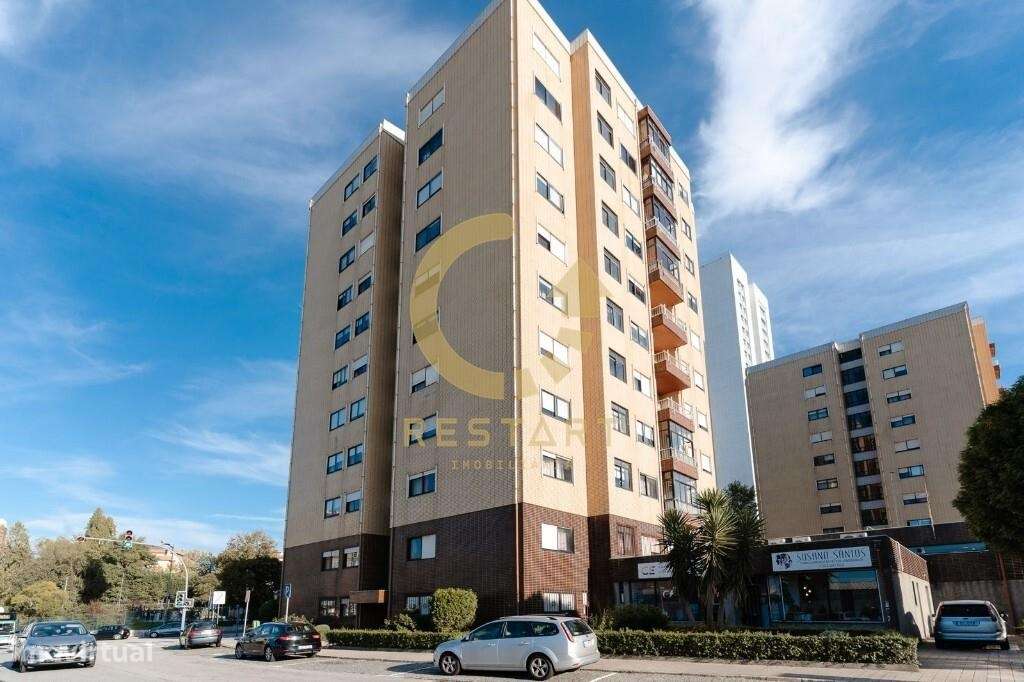T2 - Parcialmente Renovado - Localização Premium - Vila Nova de Gaia-1