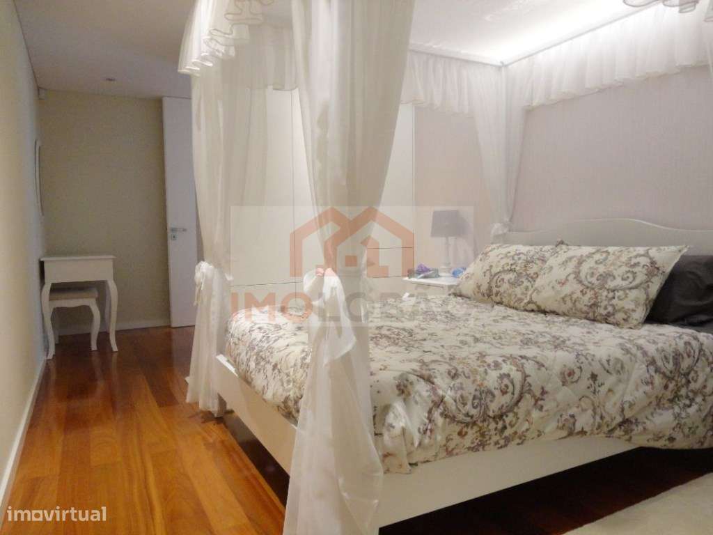 MOR C/ PISCINA - LOBÃO-16