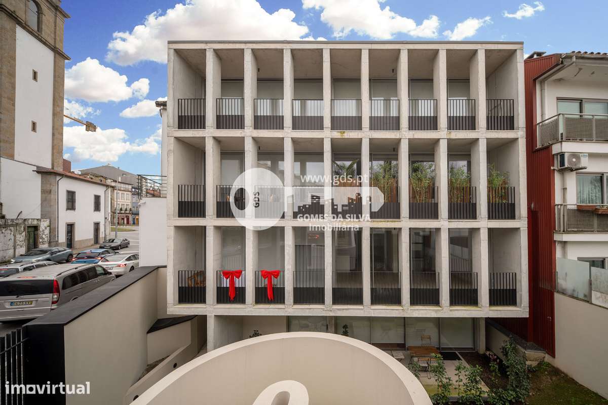 T0 Equipado e Mobilado no Centro de Braga-20