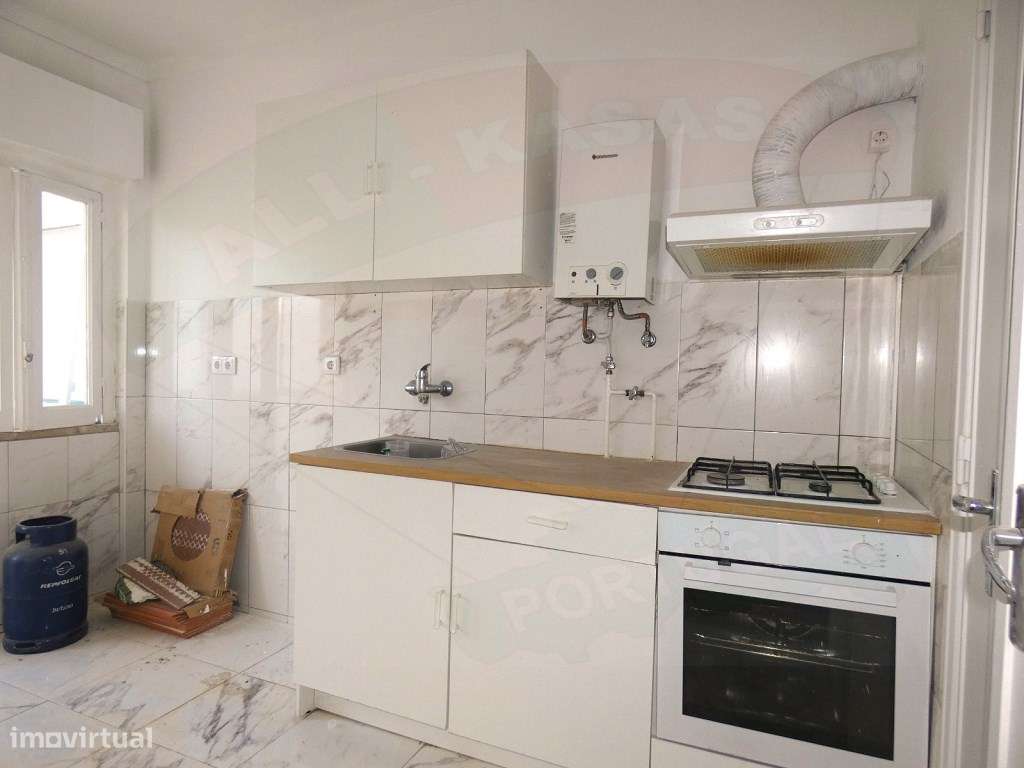 Apartamento T2, Largo Carlos Paredes - Reboleira - Grande imagem: 2/16