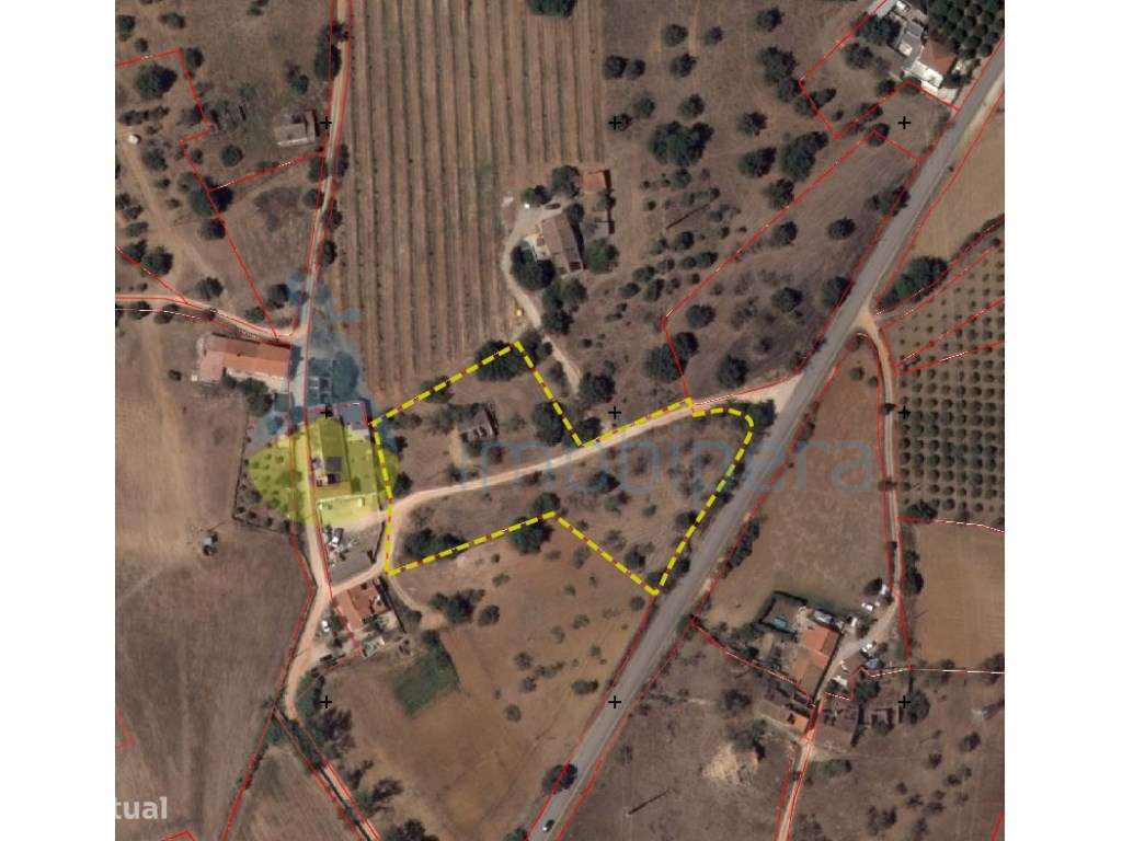 MORADIA/CASA ANTIGA EM RUÍNA COM LOTE DE TERRENO - Grande imagem: 5/28