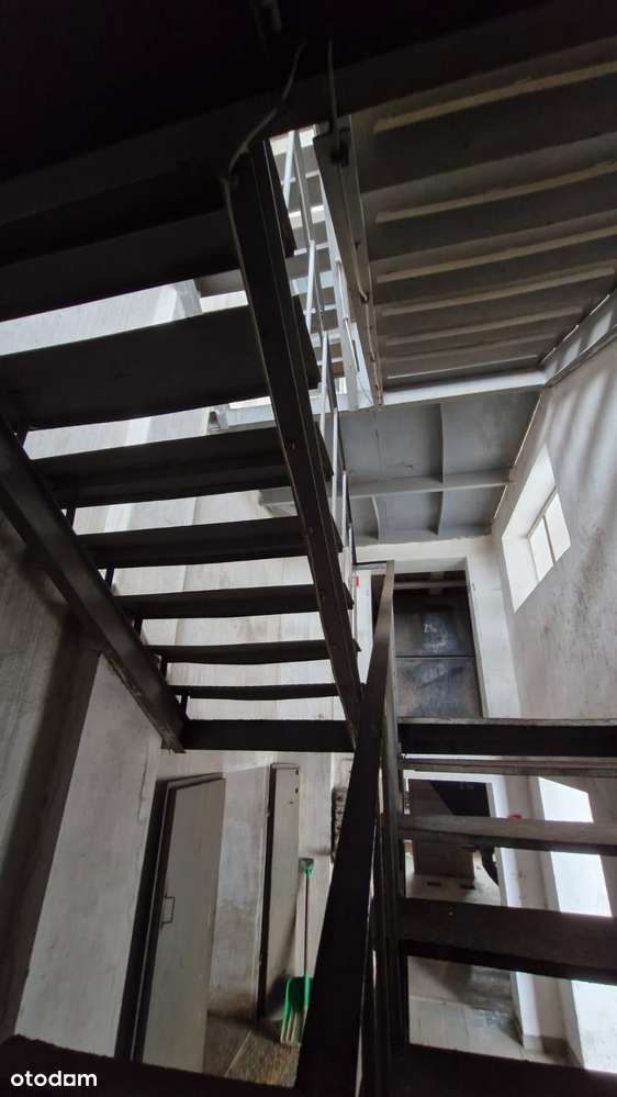 Budynki magazynowo - produkcyjne. Przechlewo ulica Dworcowa.-13