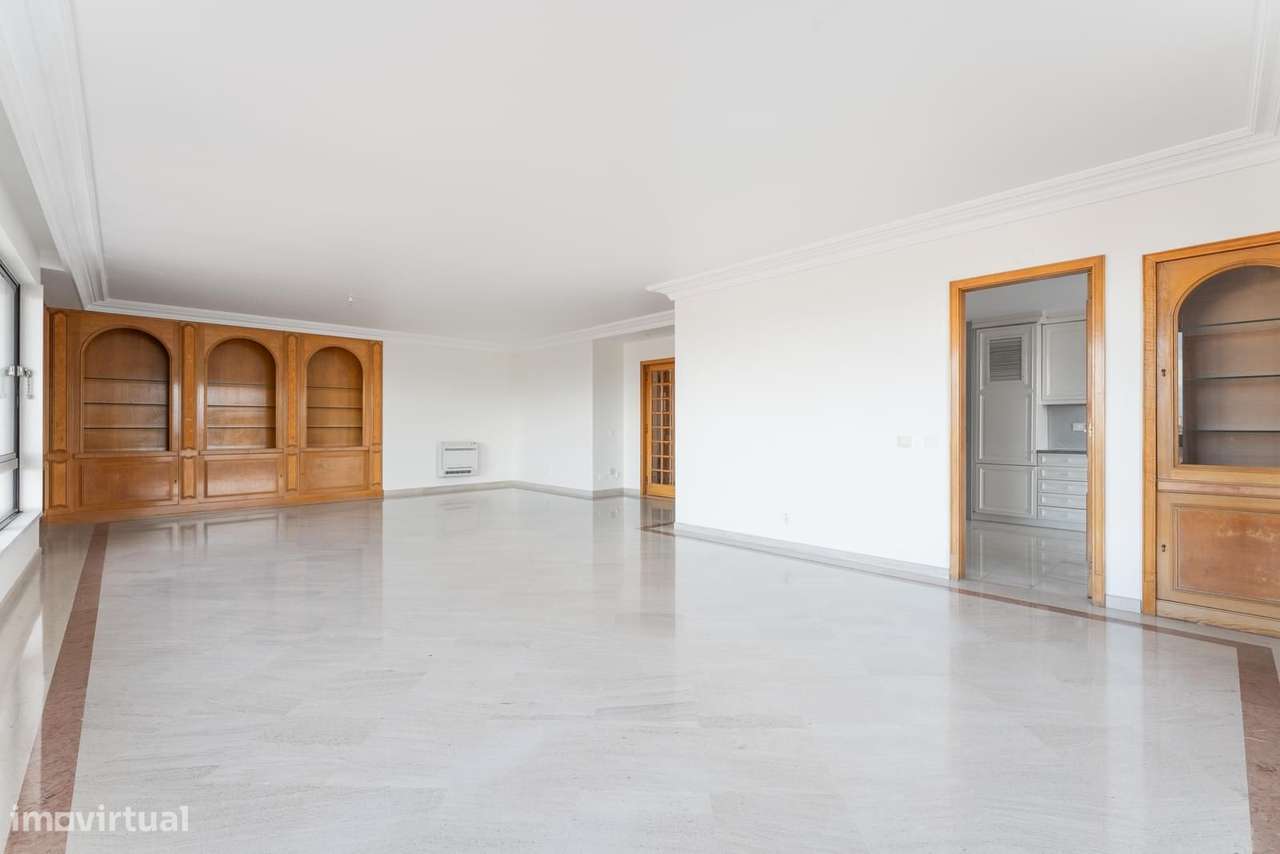 Apartamento T4 com vista, Campo Pequeno, Lisboa - Grande imagem: 3/35