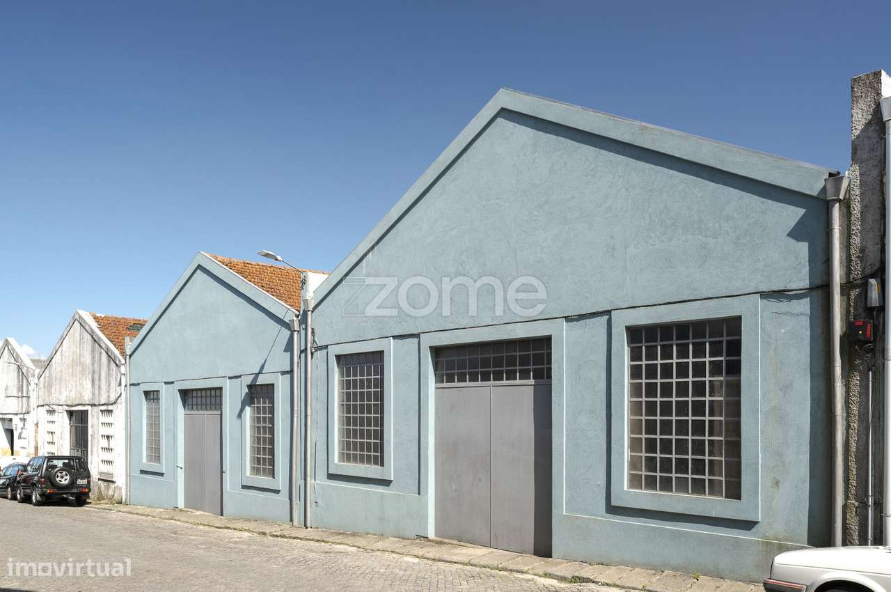 ARMAZÉM (12) DE ARQ. RÚSTICA COM LOGRADOURO EM CAMPANHÃ, PORTO - Grande imagem: 4/25