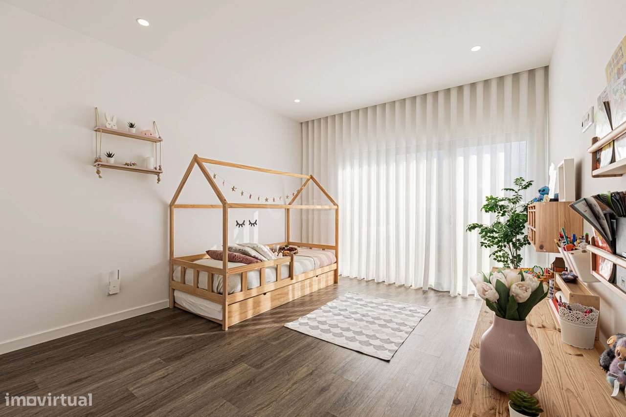 Moradia Térrea T3 c/piscina, lote de 474m² - Única na Caparica-30