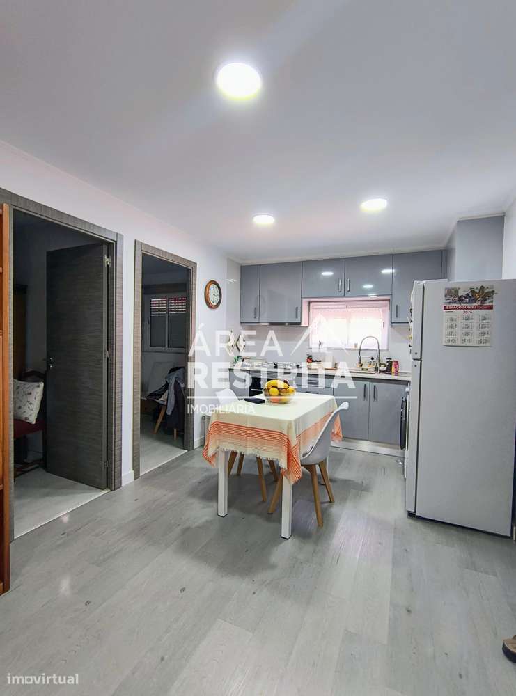 Moradia T2 pré-fabricada em Fernão Ferro - Parque Verde - Grande imagem: 4/10