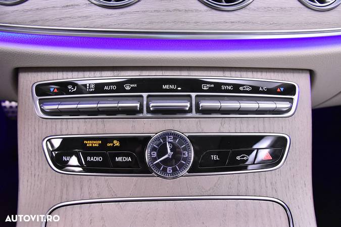 Mercedes-Benz E 400 Coupe 4MATIC Aut. - 18