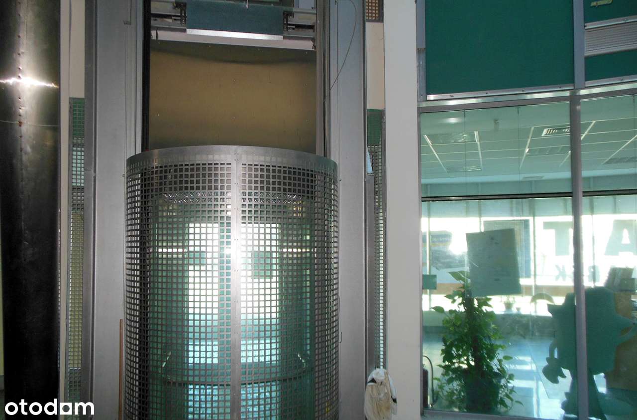 ul. Legnicka Lokal Usługowo Handlowy  IV poziomowy-18