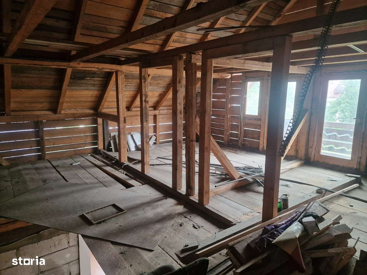 Vindem cladire P+E+M in Campulung Moldovenesc-9