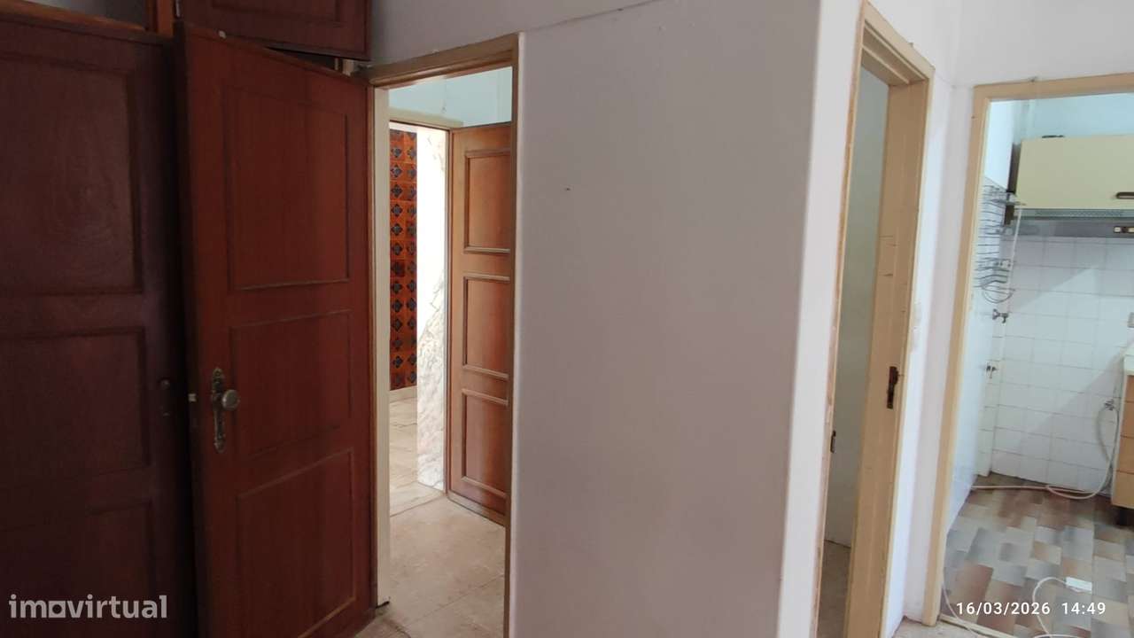 Apartamento T0 para investimento em Linda a Velha - Grande imagem: 2/24