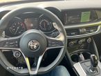 Alfa Romeo Stelvio 2.0 Turbo 16V AT8-Q4 B-Tech - 9