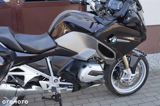 BMW R - 8