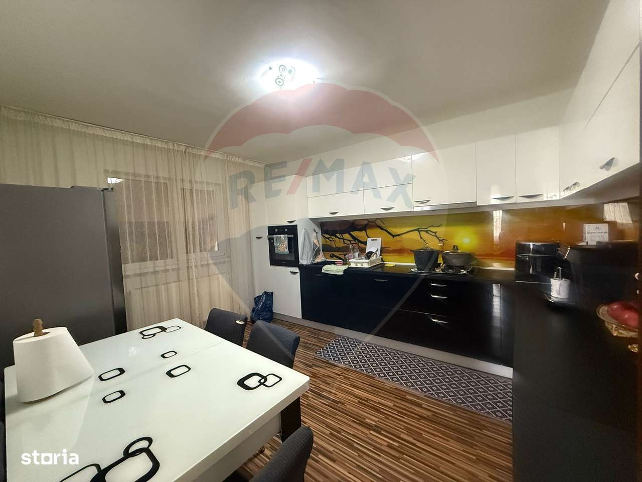 Casă / Vilă cu 5 camere de vânzare-8