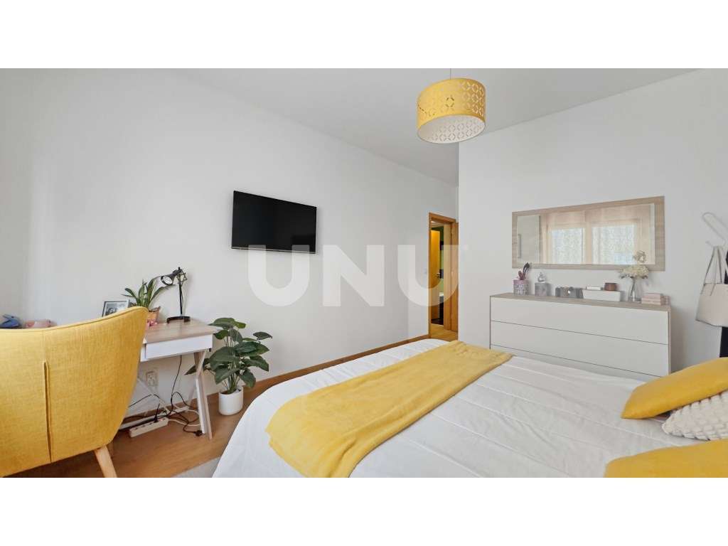 Apartamento T3 no Condomínio Quinta da Cascata, em Vila Franca de X...-5