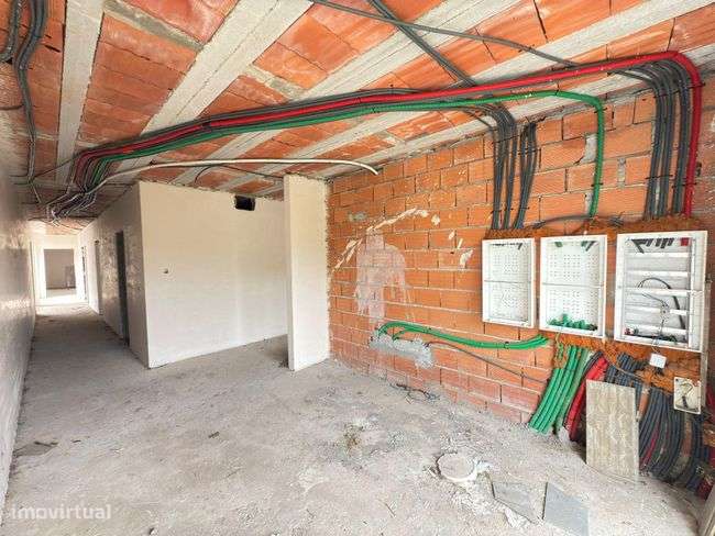 Moradia T4 Térrea em estrutura em Vila Verde - Grande imagem: 4/27