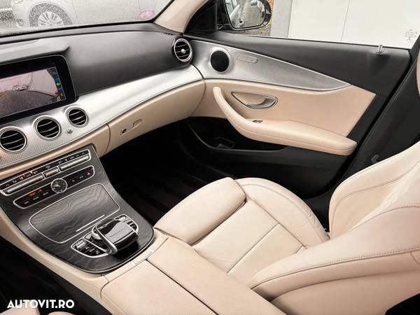 Mercedes-Benz E 300 Hybrid de T-Modell Aut. - 32