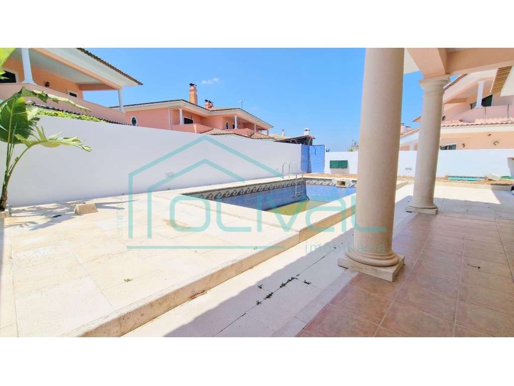 Moradia de Luxo em Condomínio Privado T4 + 1 - Grande imagem: 5/31