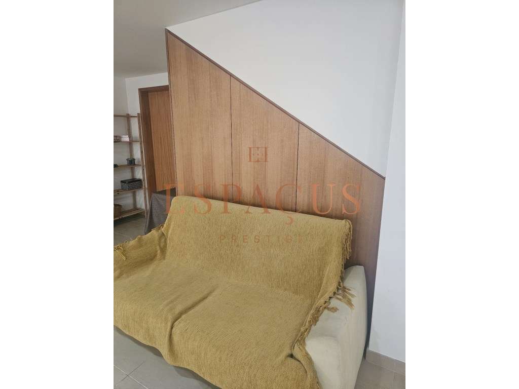 Moradia V4 com Vista Mar - Um Refúgio de Conforto e Elegância-53