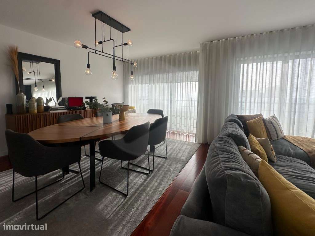 T4 de Luxo Junto à Praia na Póvoa de Varzim - Grande imagem: 4/27