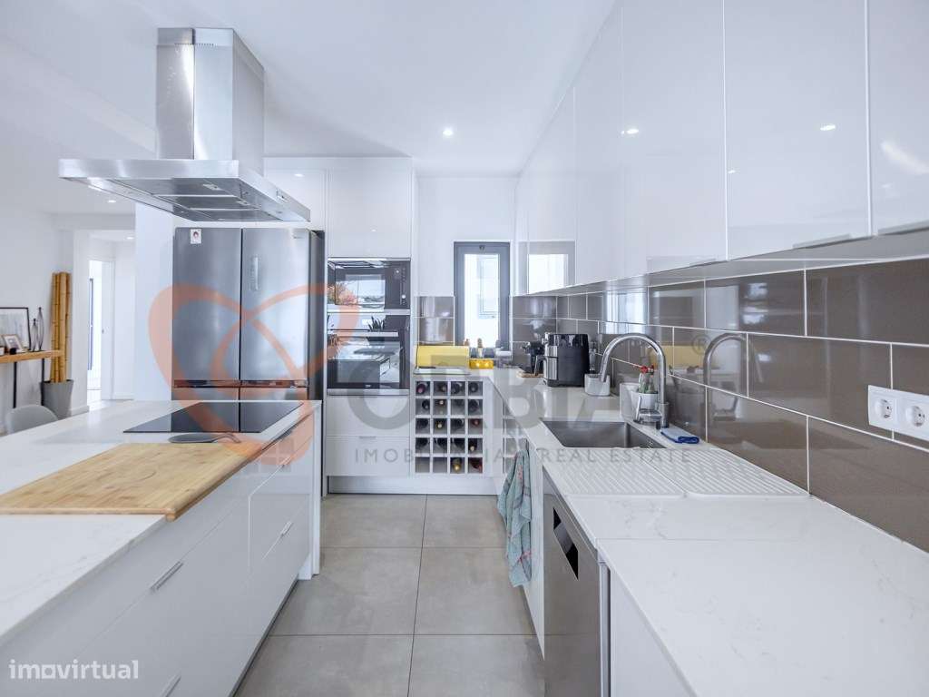 Moradia para venda em Albufeira com 6 quartos e piscina-10