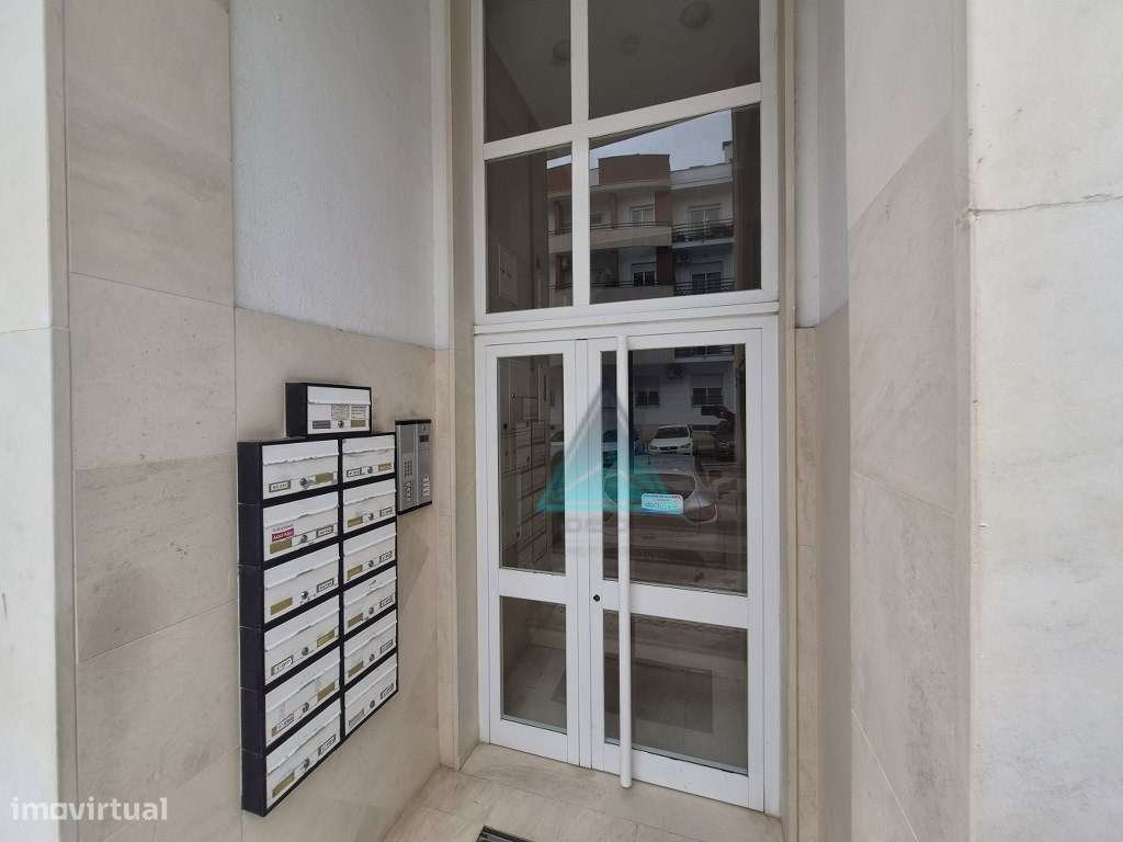 Apartamento T2 em Qta Vale Flor de Baixo, Feijó-22