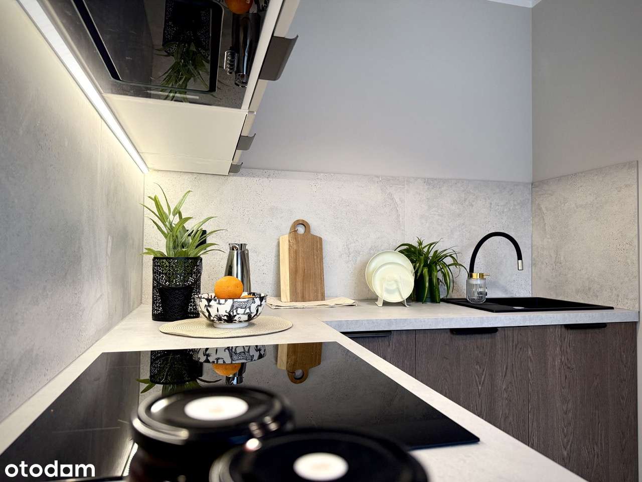 Idealny układ, świeżo wyremontowane, nowe wyposażenie!-8