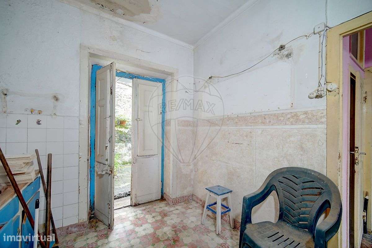 Moradia T4 para venda-6