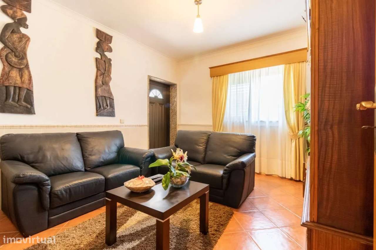 Quinta com vinha e Produção de vinhos em Freixo de Baixo Amarante-6