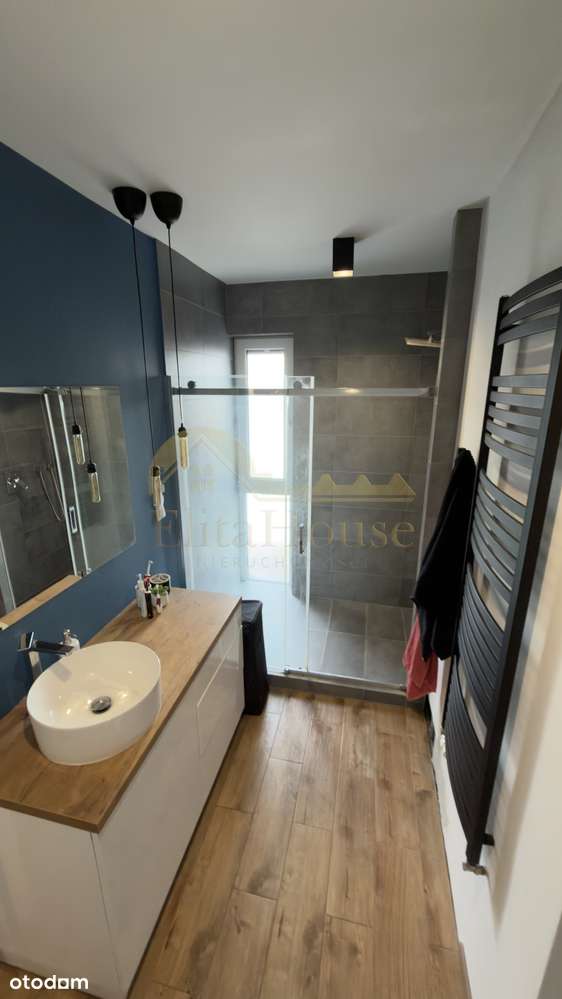 Nowoczesny dom z fotowoltaiką, biurem i garderobą – Pyskowice-14