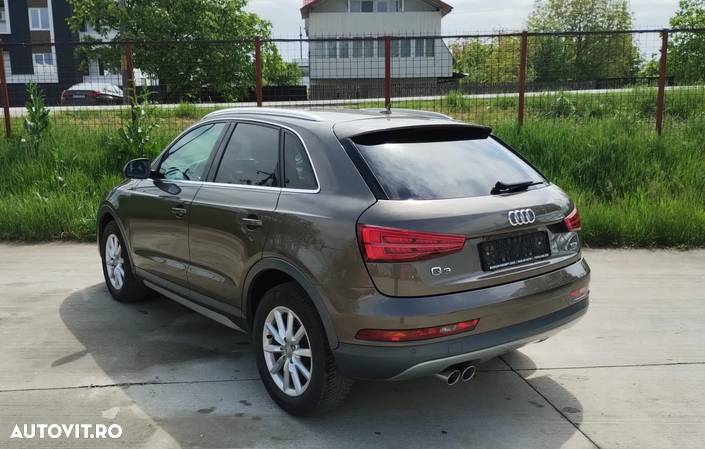 Audi Q3 2.0 TDI Quattro Stronic Design - 3