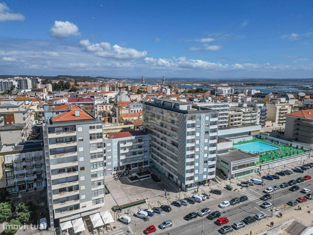 Imóvel com Negócio - Pastelaria - Primeira Linha de Mar - Grande imagem: 4/32