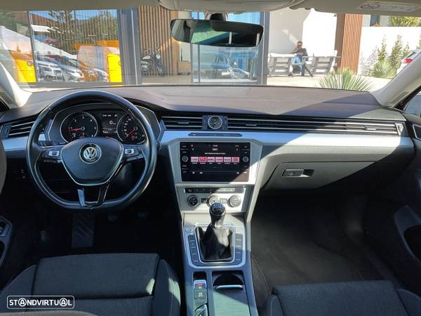 VW Passat Variant 1.6 TDI Confortline - 27