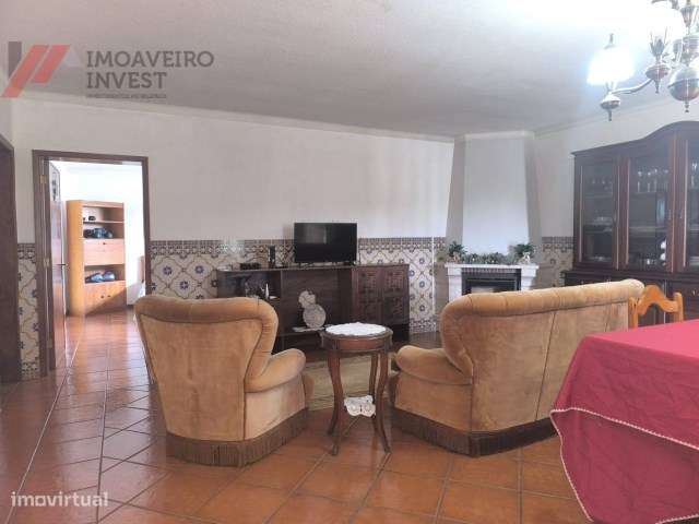 Quinta com Moradia Isolada e 4.450m² de Terreno Oiã Oliveira d Bairro-41