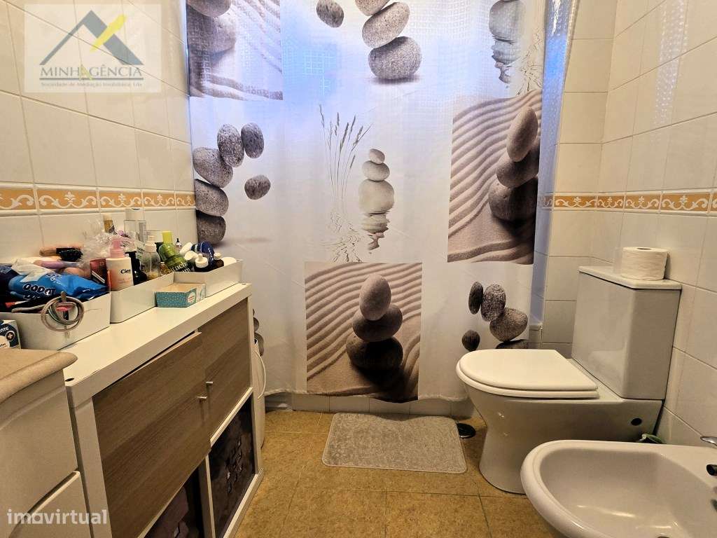 Apartamento T3 com parqueamanto na Quinta do Anjo-33