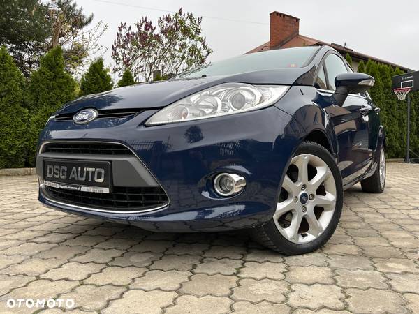 Ford Fiesta 1.6 Ghia - 10