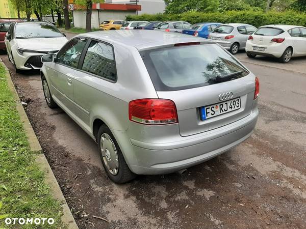 Audi A3 1.6 Ambition - 1