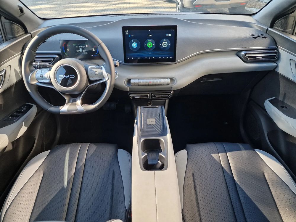 Samochód Demo / Zasięg 310 km / Kamera 360 / Przyciemniane szyby