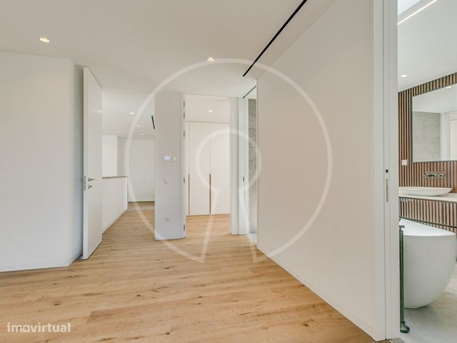 Luxuosa moradia T6 contemporânea em Birre-25