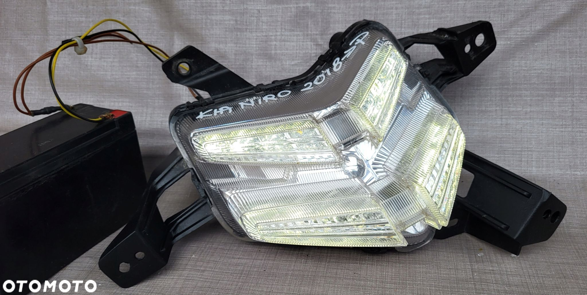 LED DRL KIA NIRO FL 92208 G5500 PRAWY - 2