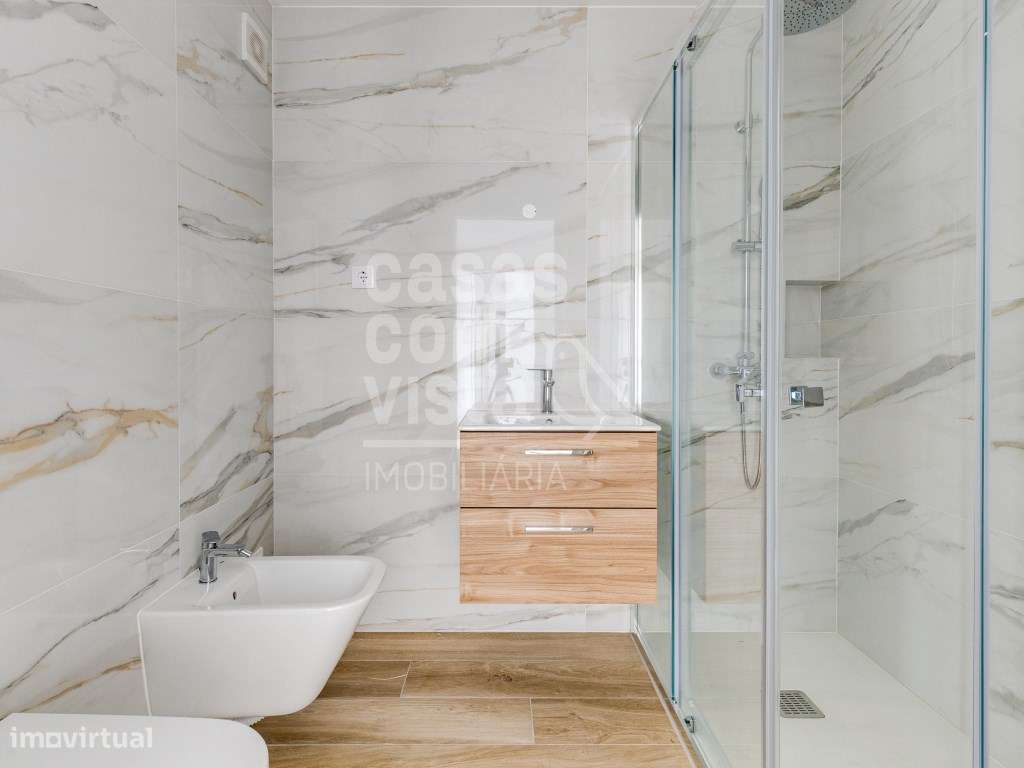 Apartamento T4 de arquitetura moderna junto da cidade, Pombal -Leiria-13