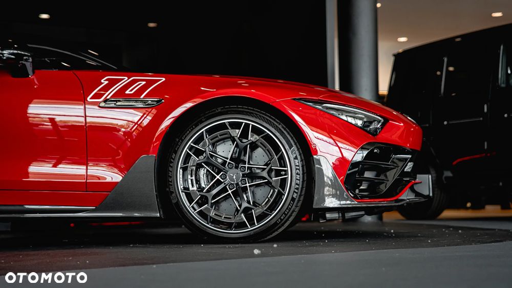 AMG PureSpeed, 1 z 250 szt., 4.0 V8 Biturbo, 585 KM, 800NM