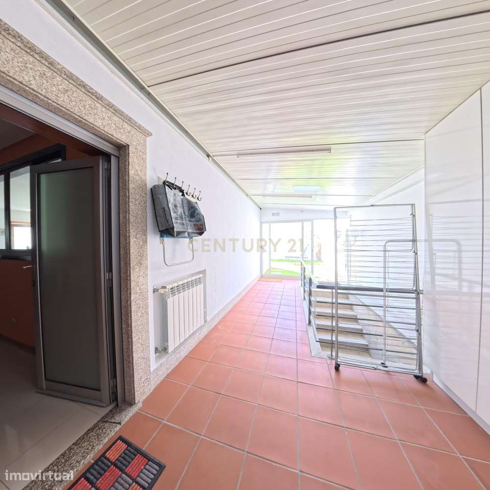 Moradia T4 em Esposende com Jardim e Garagem-25