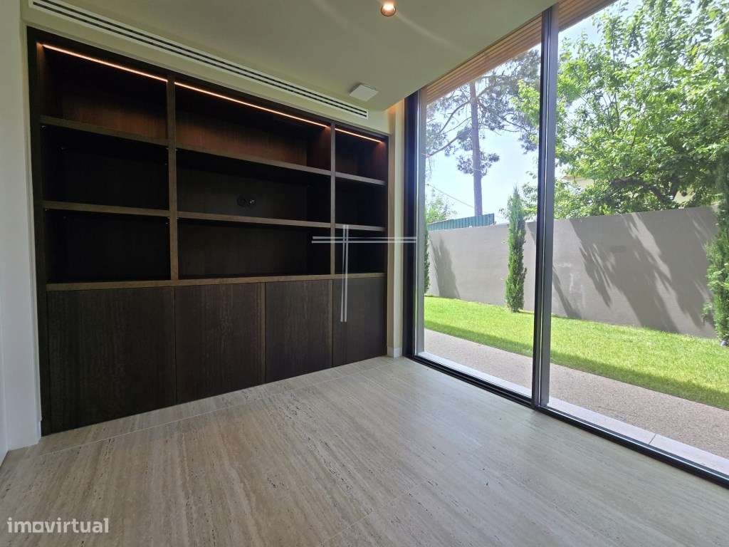 Moradia isolada T5, arquitetura contemporânea com piscina - Verdizela-57
