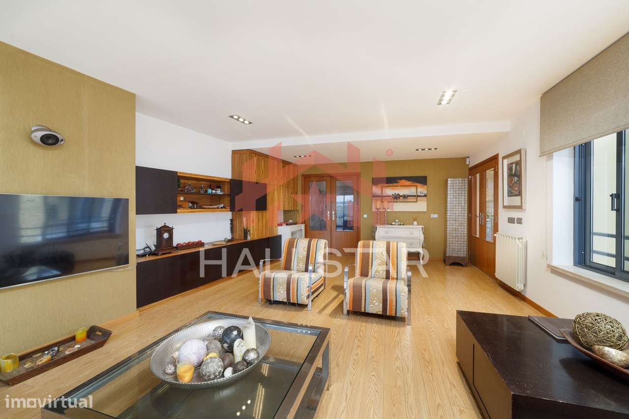 Apartamento T4 / Cozinha Equipada / Aquecimento Central / Vista Castel - Grande imagem: 5/55