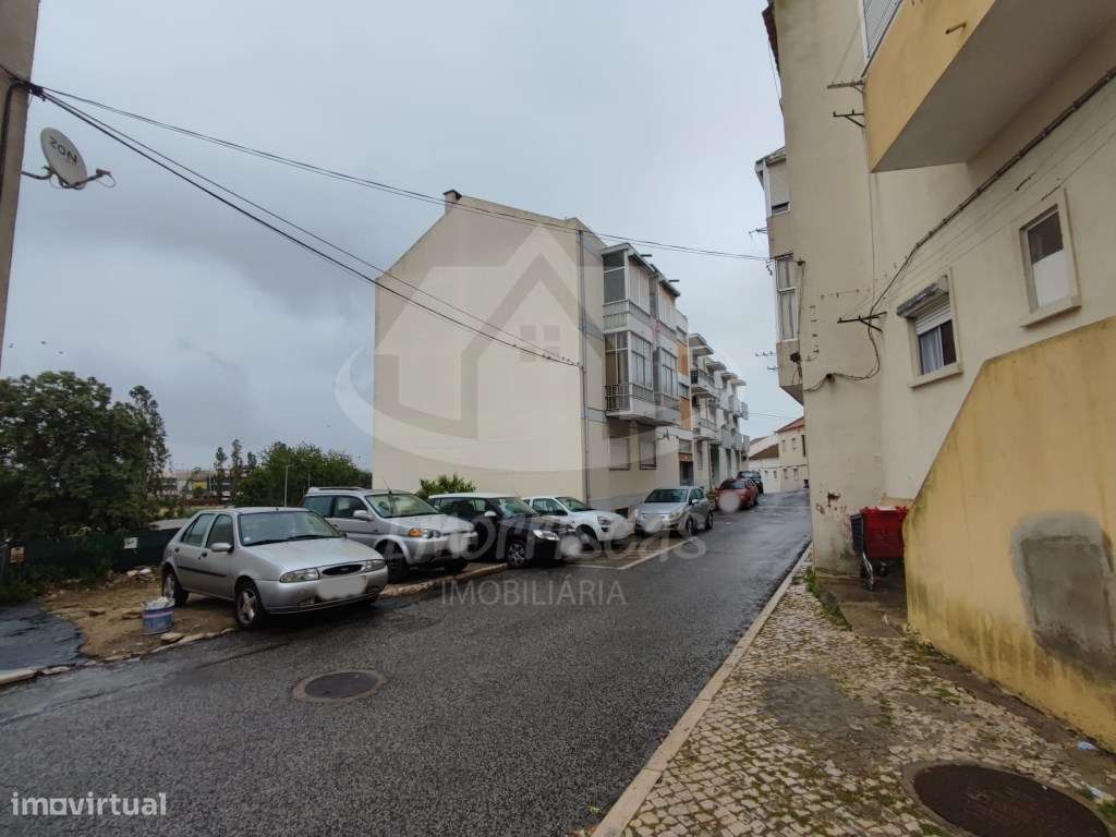 Terreno urbano em Alverca para construção de prédio - Grande imagem: 5/7
